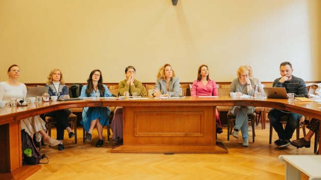 Selection procedures for positions academic staff  